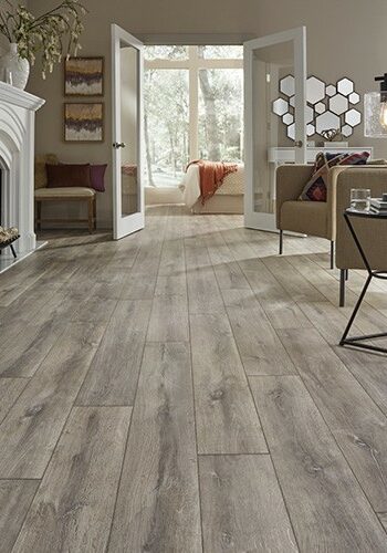 Clean flooring | Howmar Carpet Inc